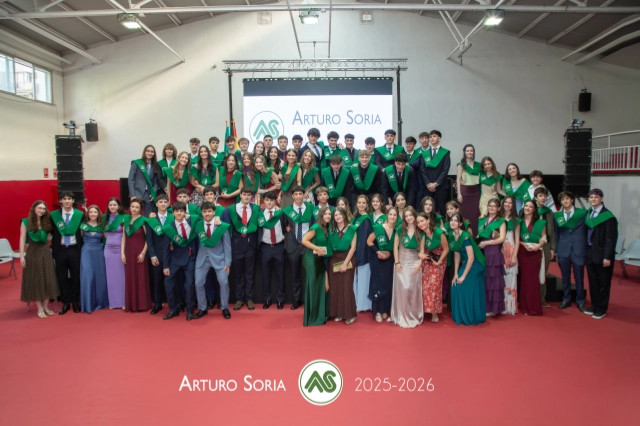 Graduación alumnos de 2º de Bachillerato de la promoción 2025-26